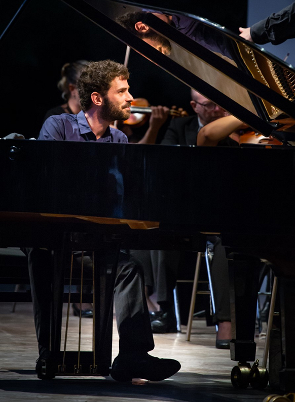 Laloum Adam Piano Critique Concert Par Classiquenews