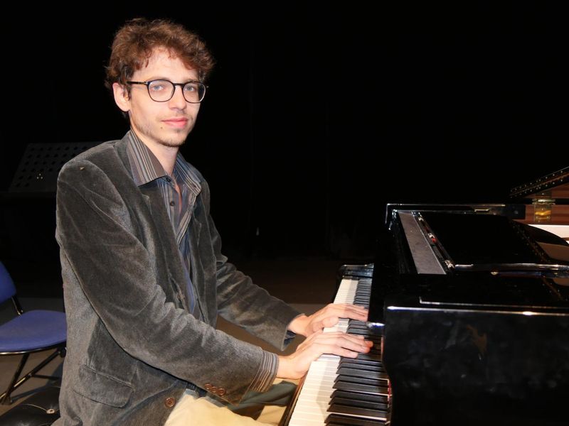Le jeune pianiste français Lucas Debargue