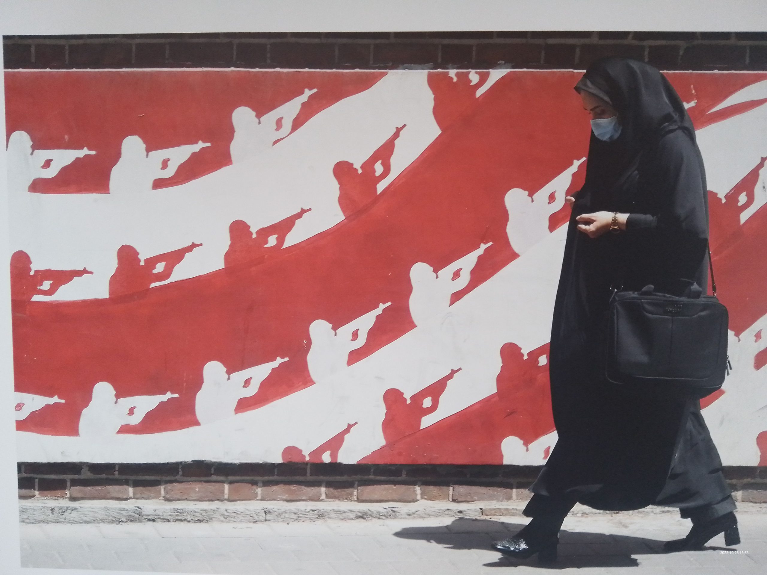 19 Juillet 2022 Femme marchant dans une rue de Téhéran SIPA/Mikhaul Tereshchenko