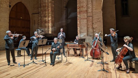 Sirba Octet Et L'invité Alexei Birioukov