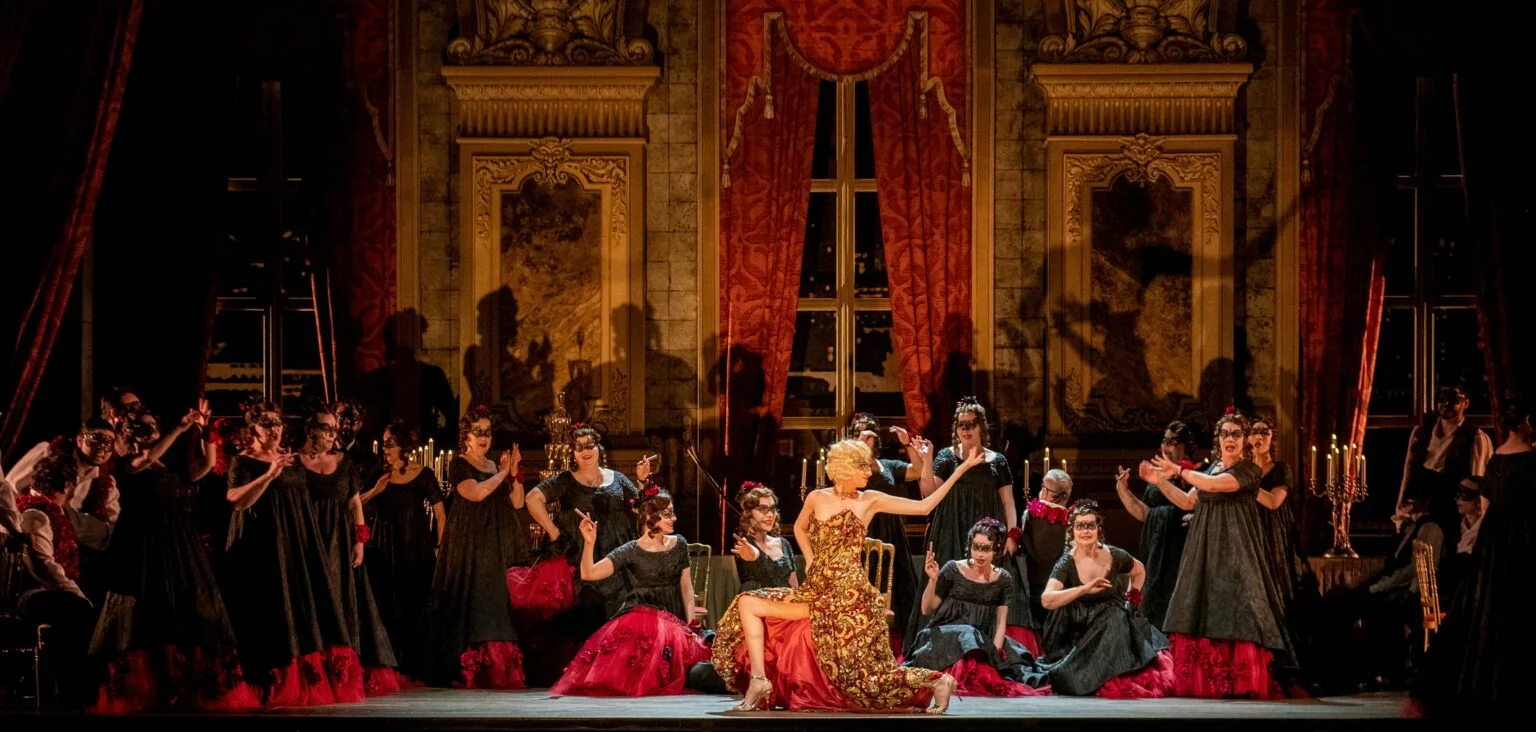 La Traviata Au Centre Victoire Bunel (Flora) © Mirco Magliocca