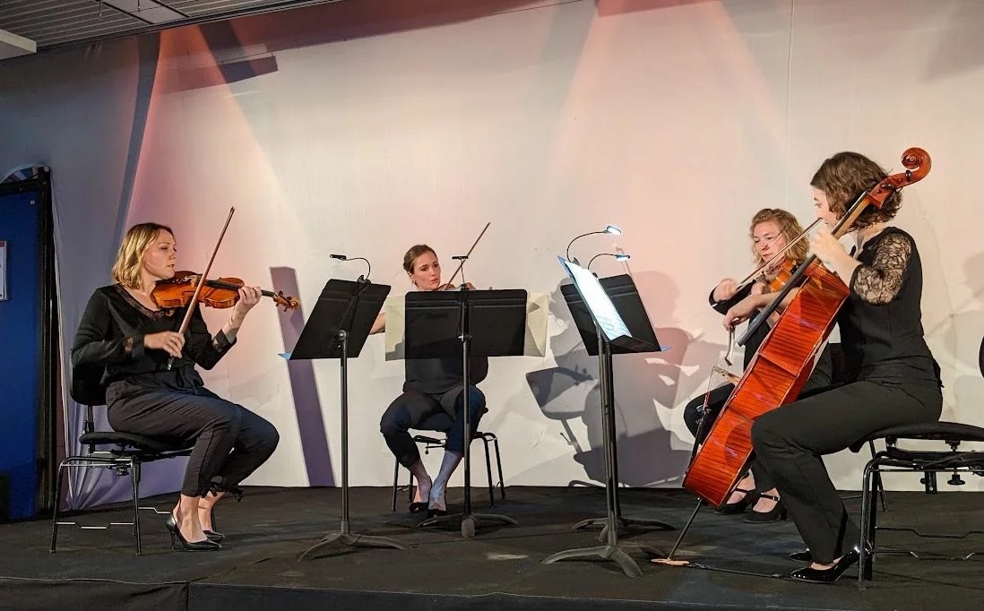 Le Quatuor à cordes Séléné. De gauche à droite : Laura Jaillet et Estelle Bartolucci, violons, Laura Ensminger, alto, et Aurore Dassesse, violoncelle – Photo Classictoulouse –