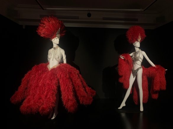 Plumes Rouges Pour Revues