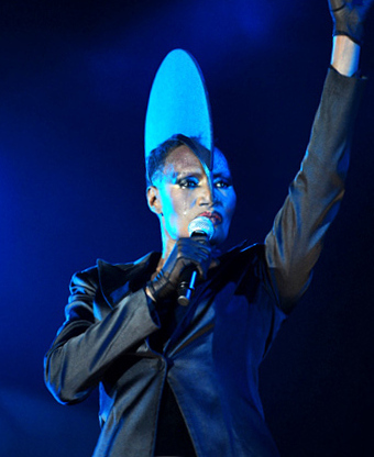 Grace Jones En 2011 © Stuart Sevastos : Wikimédia