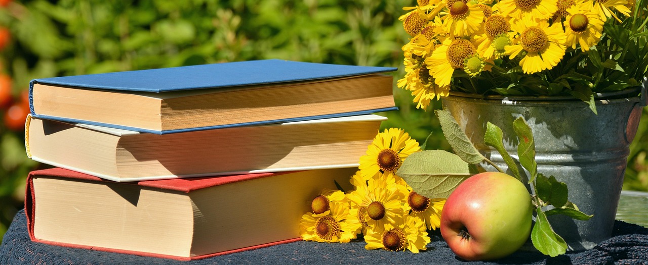 Books 1757734 1280