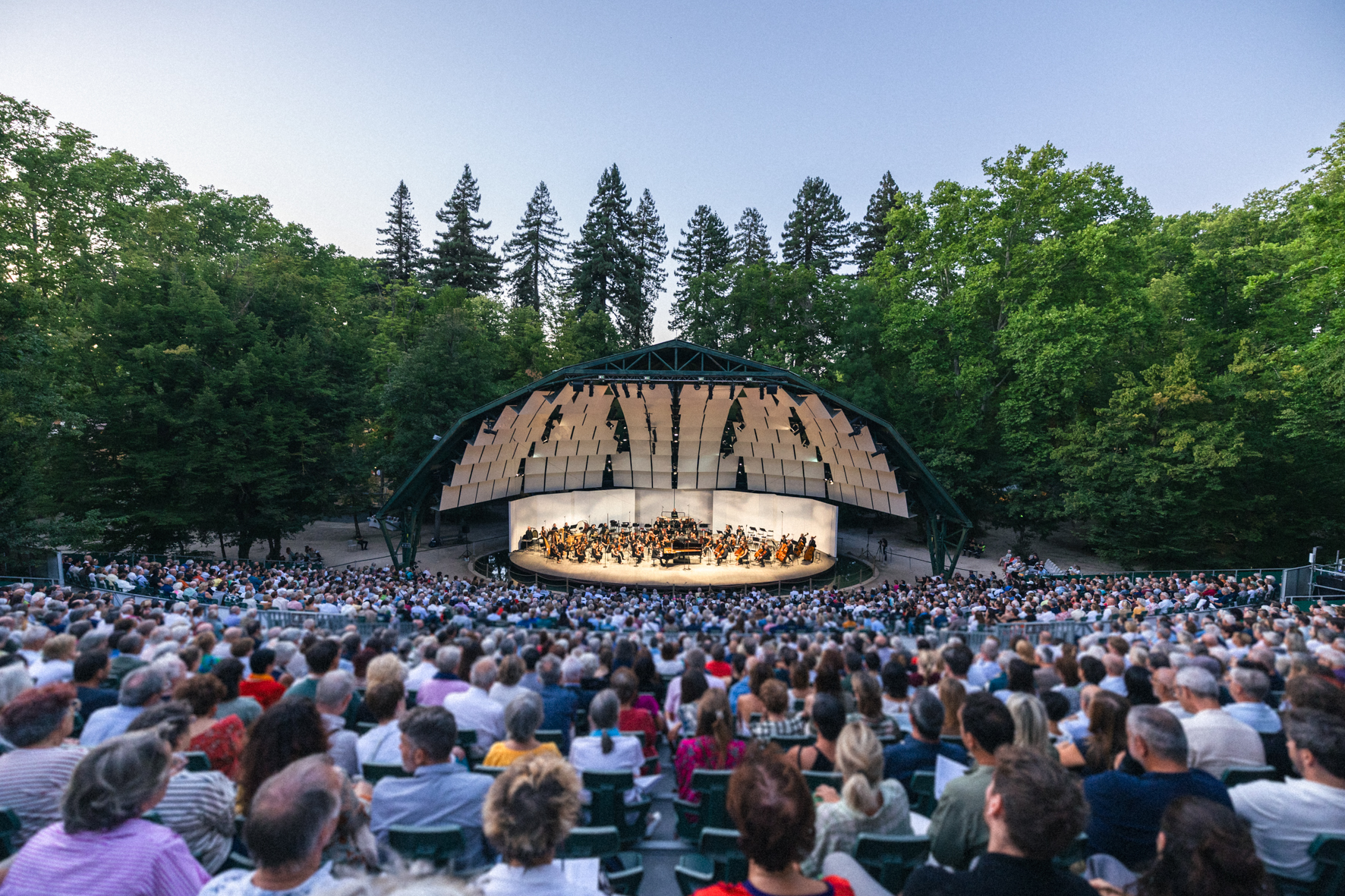 B Chamayou L Bringuier Orchestre Philharmonique De Nice 5 © Valentine Chauvin 2025