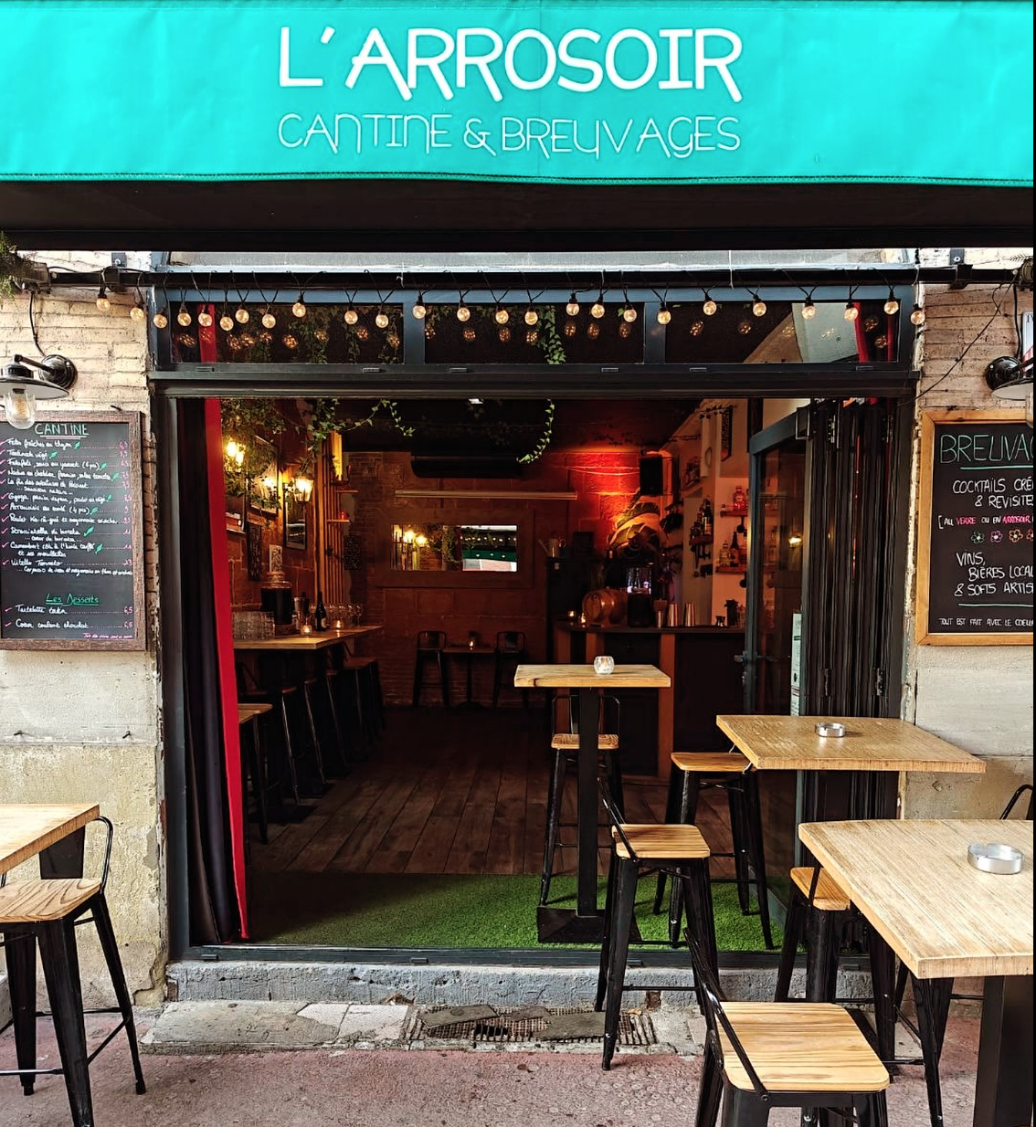L'Arrosoir Bar