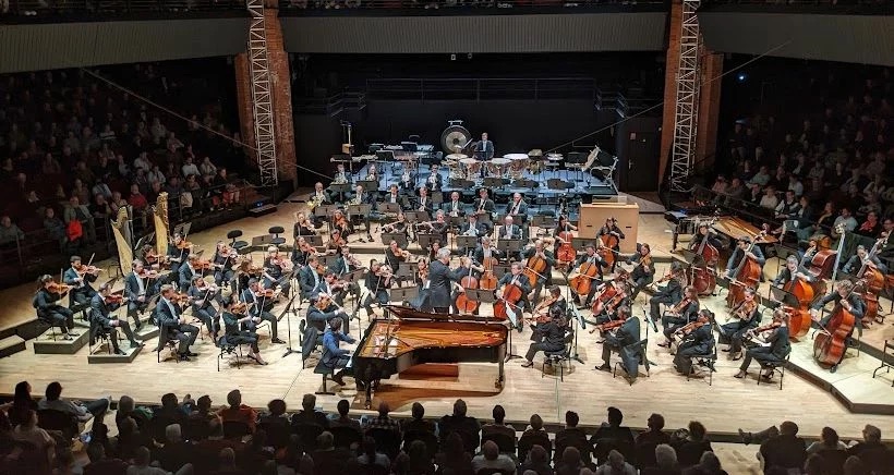 Le Pianiste Adam Laloum Et L'Orchestre National Du Capitole Dirigé Par Franck Beermann