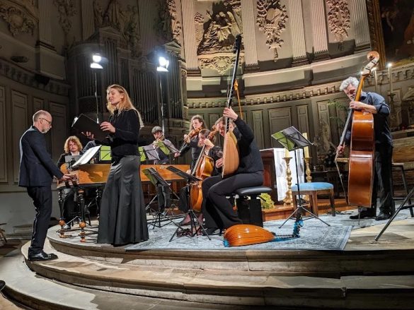 La Soprano Heather Newhouse Et Les Musiciens Du Concert De L’Hostel Dieu