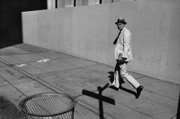 NY 198151 52 DER1981008W00105 03A