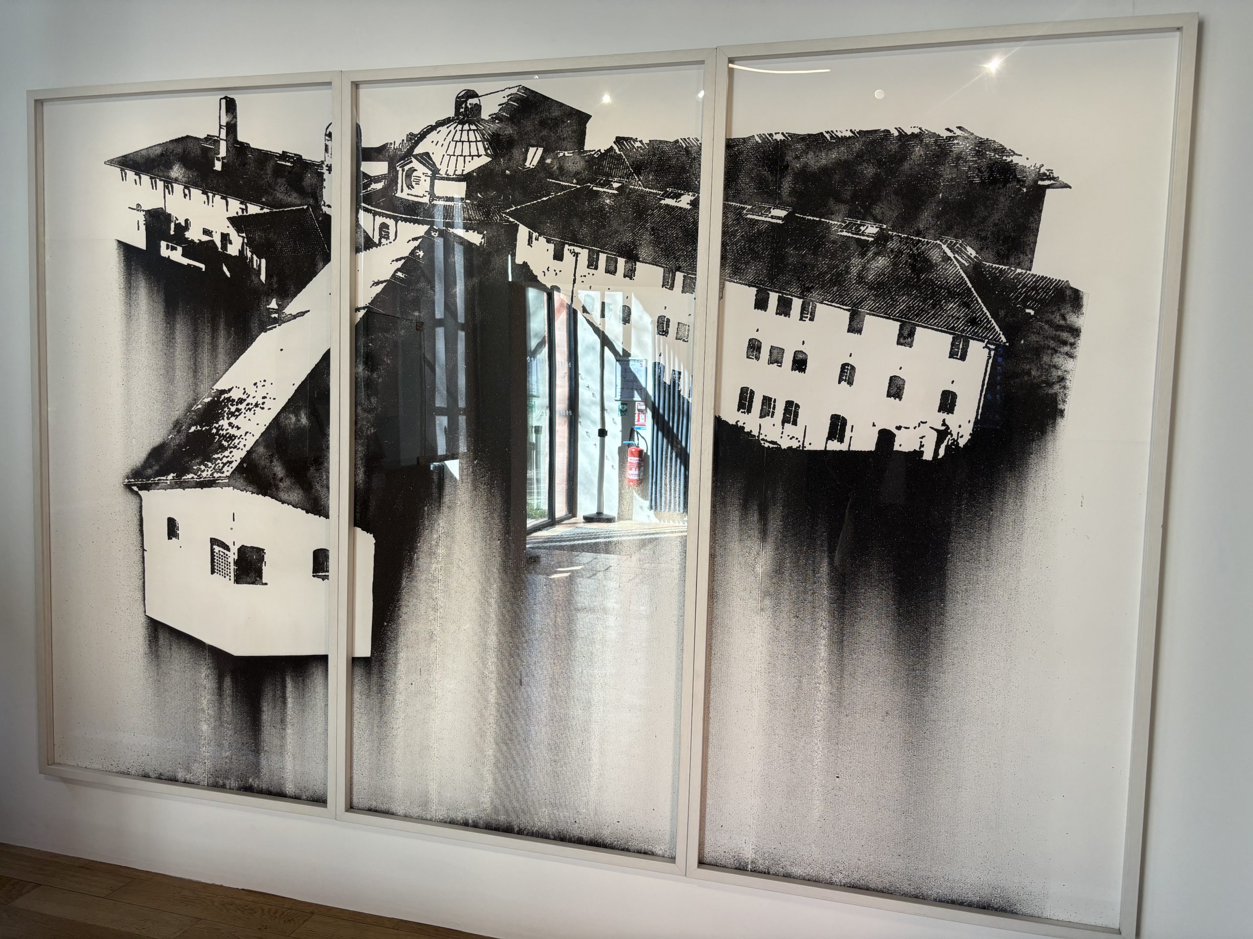 Représentation de la prison Saint-Michel en poudre d'acier aimantée par Nicolas Daubanes ©Mila Lartigue