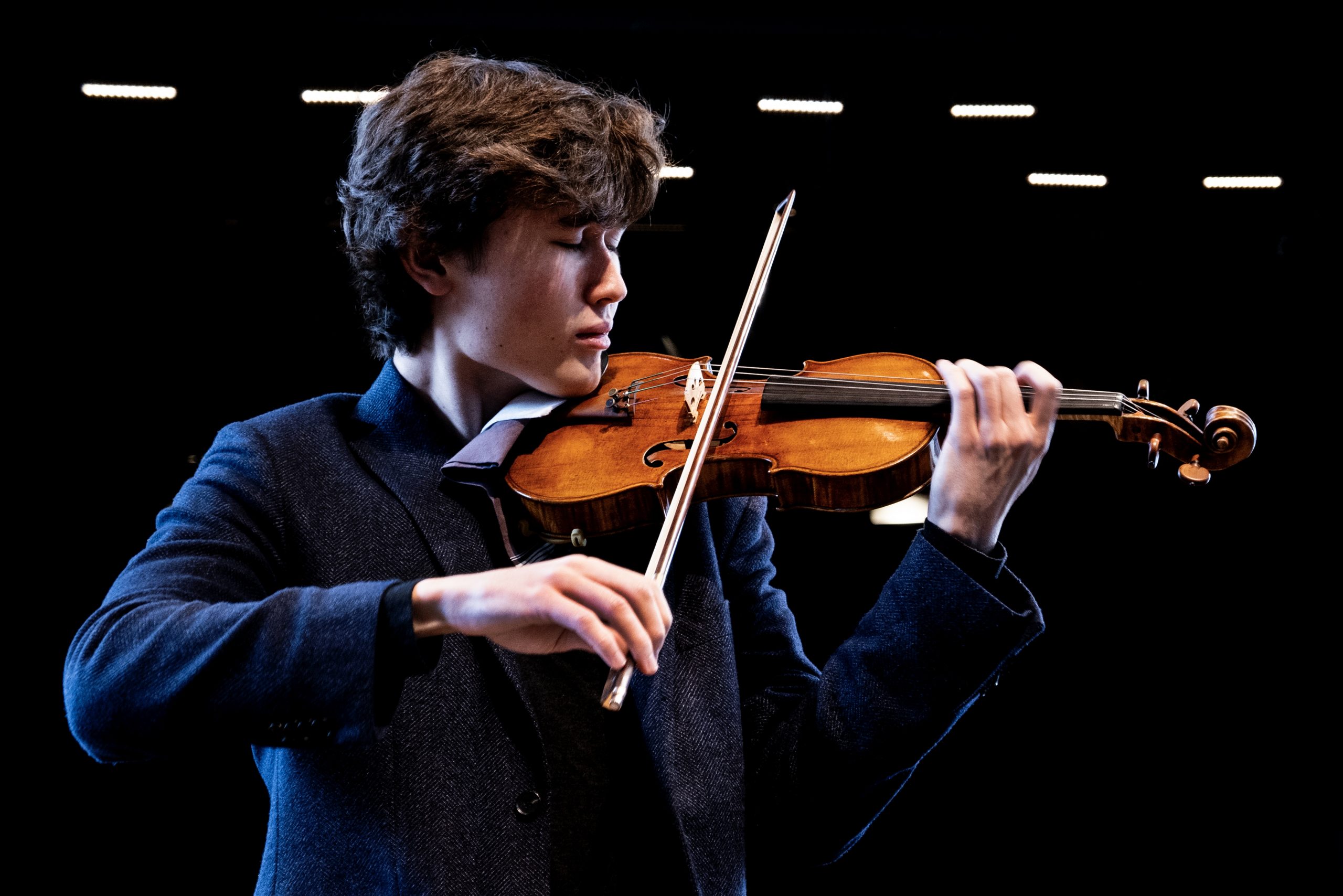 Daniel Lozakovich © Martin Raphaël Martiq