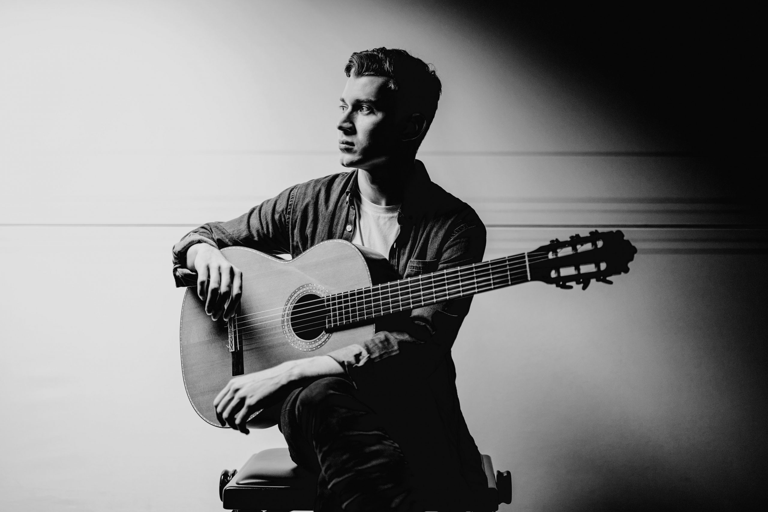 Thibaut Garcia © Warner Classics Erato Ph Marco Borggreve 020