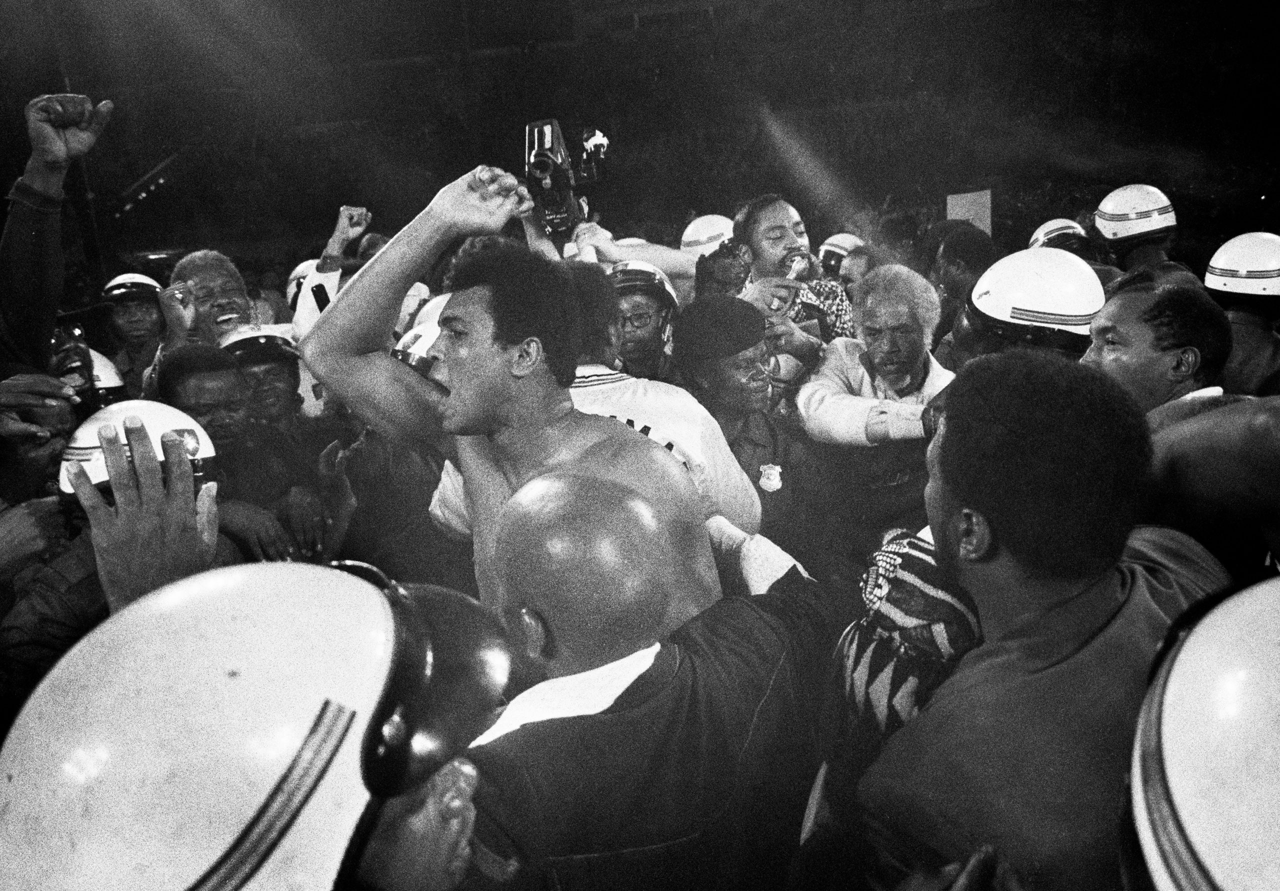 19 WILLIAM KLEIN 04
