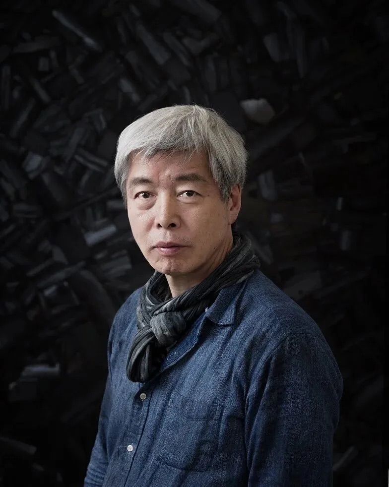 Lee Bae © Claire Dorn / Galerie Perrotin