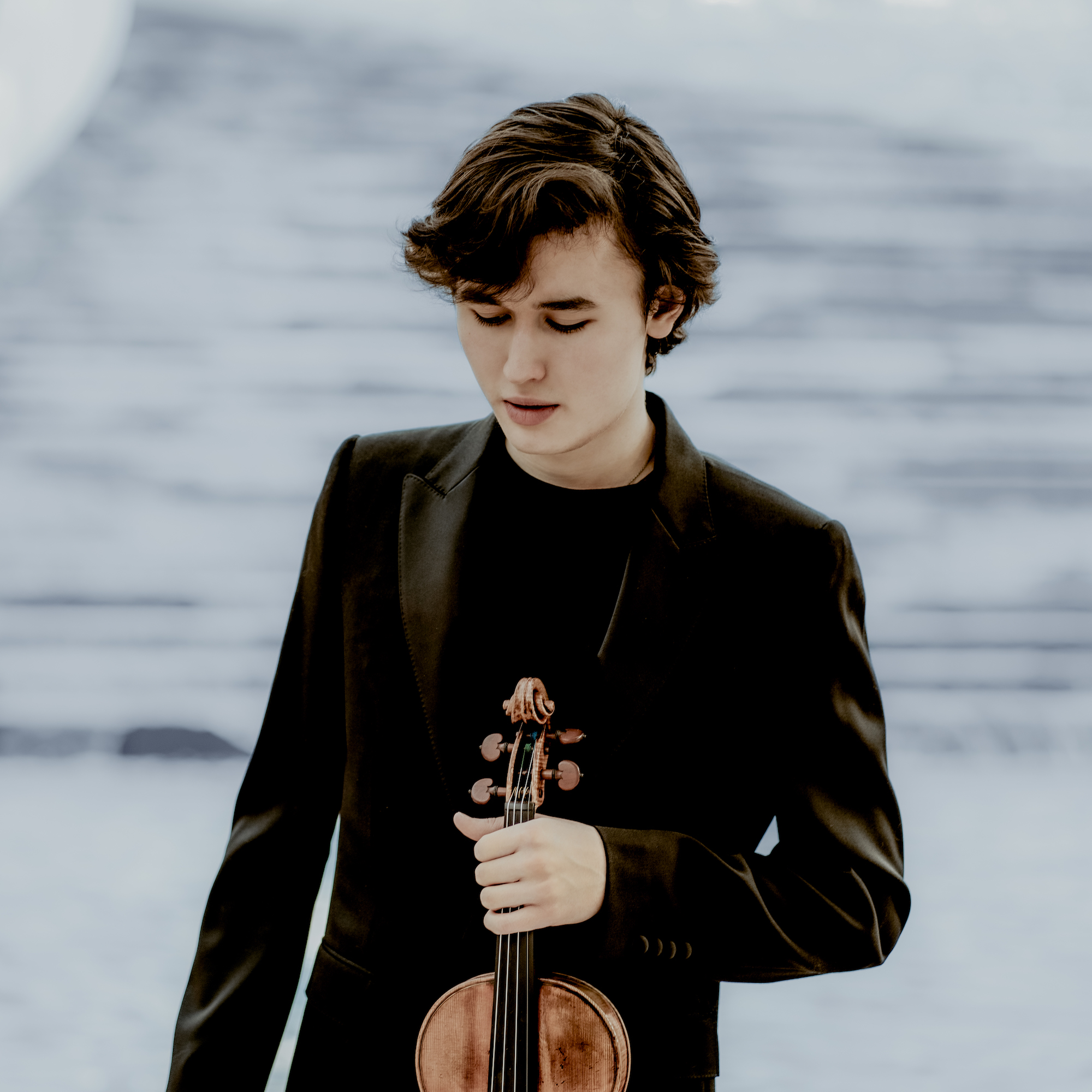 Daniel Lozakovich 2 © Lyodoh Kaneko