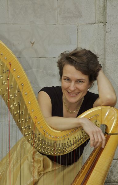 La harpiste Marie-Pierre Langlamet -Photo Kevin Lowery-